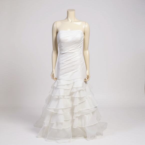Allure Bridal P840 White A-Line Wedding Strapless Tiered Size 8 $1700 Retail - Picture 1 of 11